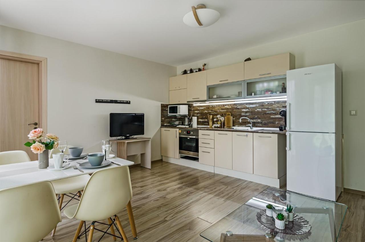 Apartament Garden Palace Warna Zewnętrze zdjęcie