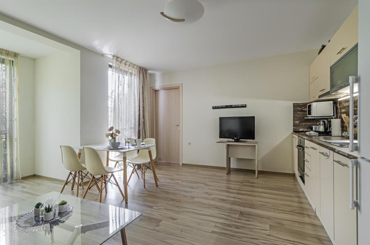 Apartament Garden Palace Warna Zewnętrze zdjęcie