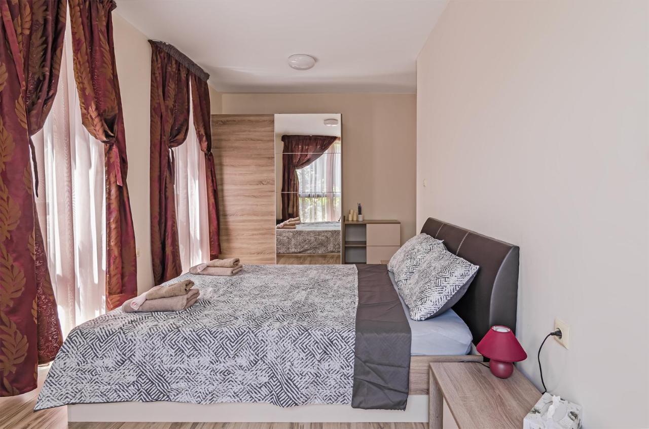 Apartament Garden Palace Warna Zewnętrze zdjęcie